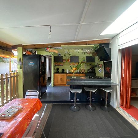 Le Nid D'Amour Avec Sa Piscine Et Jacuzzi Chauffes Saint-Joseph Eksteriør billede